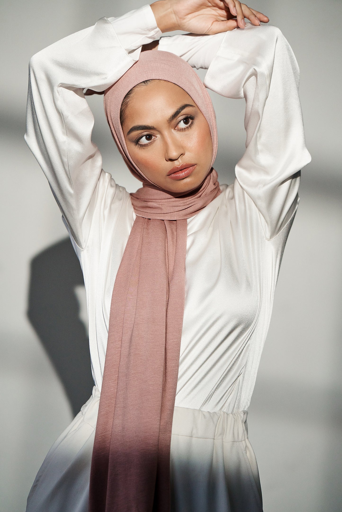 Dusty Pink Ribbed Jersey Hijab – Silq Rose