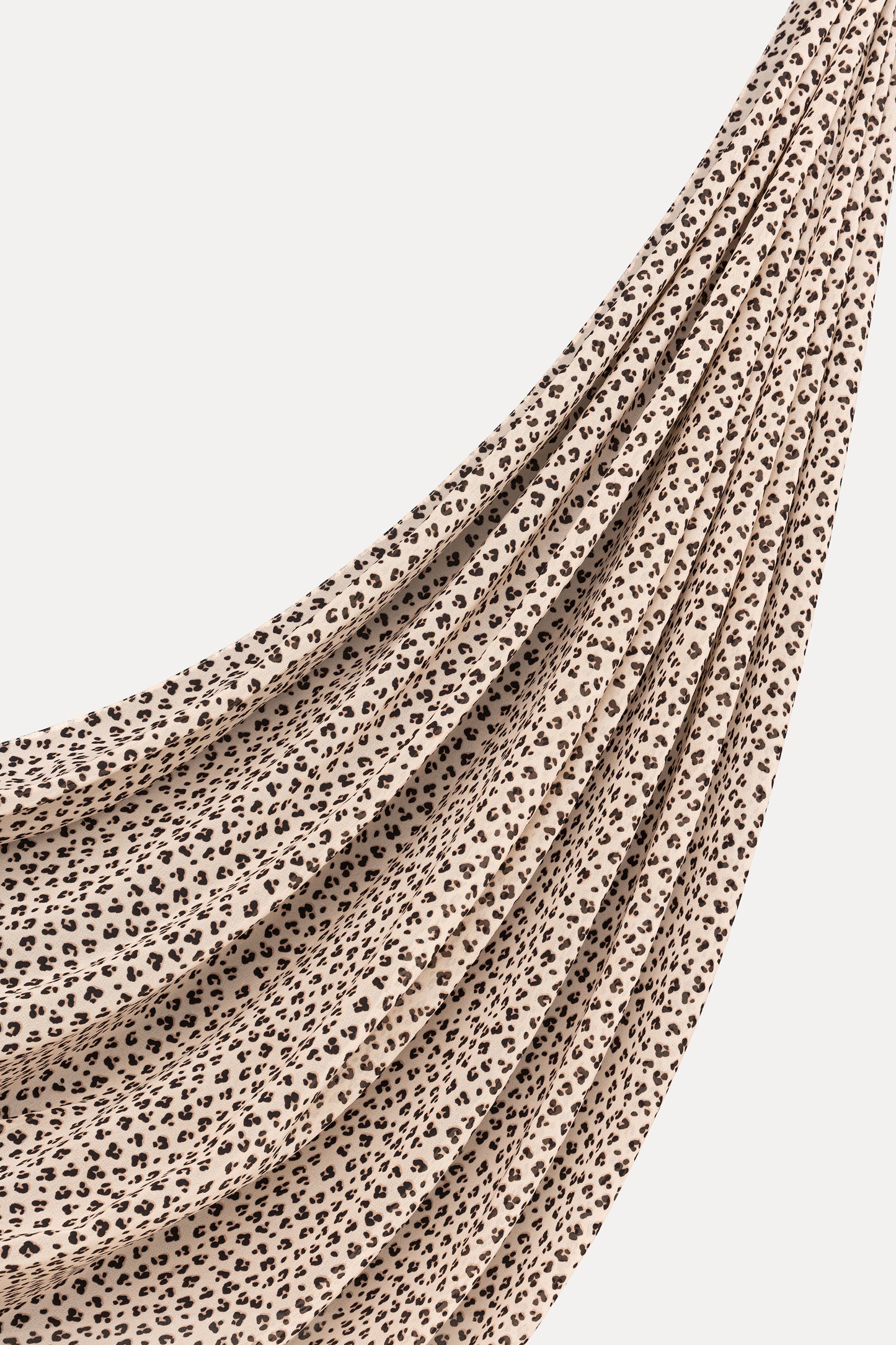 Refined Rosettes Hijab